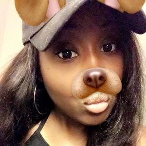 Meet your Posher, Adele